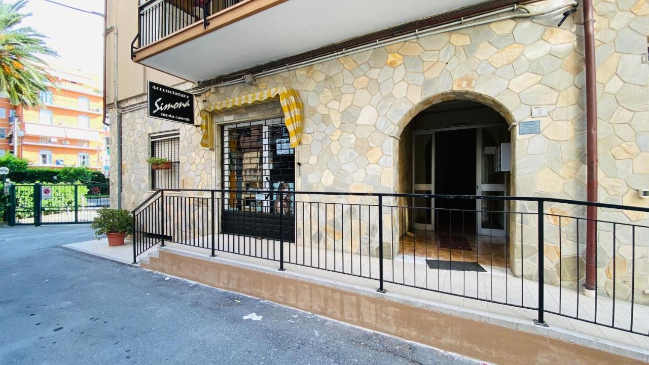 Babyaccommodation Family Experience III Pietra Ligure Dış mekan fotoğraf
